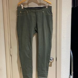 Luxe Denim skinny stretch pants.